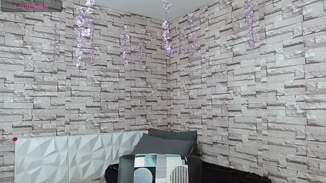 Snapshot of Vanse_lust chatting on 09/25/25, 07:39 Vanse lust online show from 09/25/25, 07:39