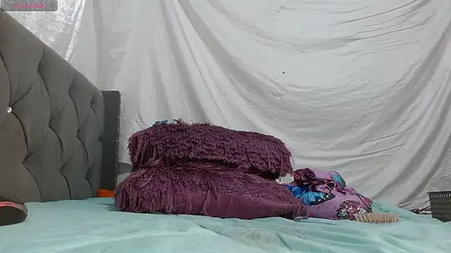 imtiffany w online show from 03/07/25, 03:28