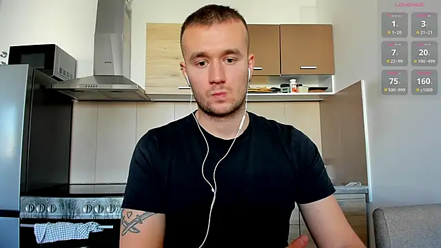 Snapshot of cute_mark chatting on 02/07/25, 10:50 cute mark online show from 02/07/25, 10:50