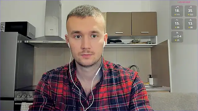 Snapshot of cute_mark chatting on 02/15/25, 06:01 cute mark online show from 02/15/25, 06:01