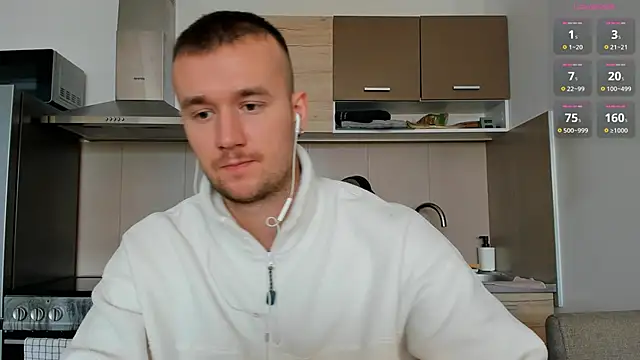 Snapshot of cute_mark chatting on 02/17/25, 09:03 cute mark online show from 02/17/25, 09:03