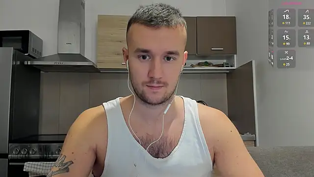 Snapshot of cute_mark chatting on 02/17/25, 07:42 cute mark online show from 02/17/25, 07:42