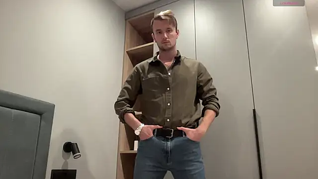 Snapshot of cute_mark chatting on 09/13/25, 06:29 cute mark online show from 09/13/25, 06:29