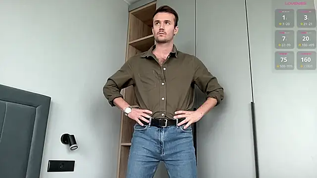 Snapshot of cute_mark chatting on 09/19/25, 10:16 cute mark online show from 09/19/25, 10:16