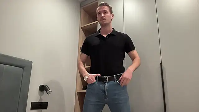 Snapshot of cute_mark chatting on 10/01/25, 04:13 cute mark online show from 10/01/25, 04:13