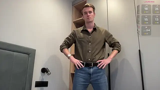 Snapshot of cute_mark chatting on 10/04/25, 03:10 cute mark online show from 10/04/25, 03:10