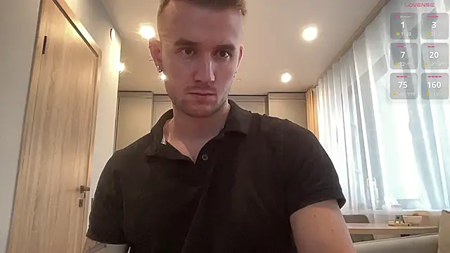 Snapshot of cute_mark chatting on 10/14/25, 04:57 cute mark online show from 10/14/25, 04:57