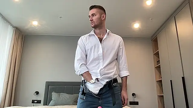 Snapshot of cute_mark chatting on 10/15/25, 07:08 cute mark online show from 10/15/25, 07:08