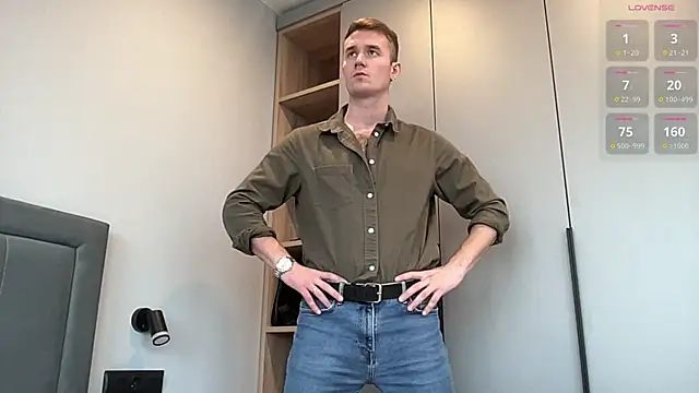 Snapshot of cute_mark chatting on 10/27/25, 11:47 cute mark online show from 10/27/25, 11:47