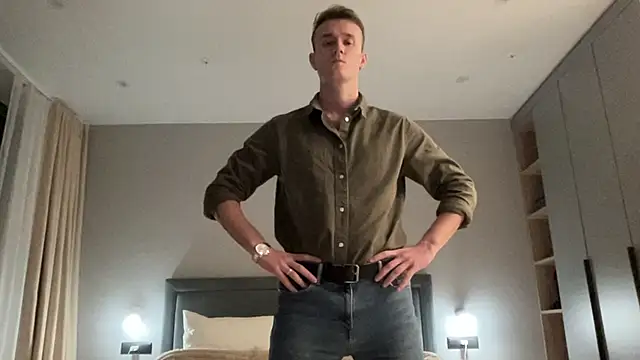 Snapshot of cute_mark chatting on 11/01/25, 05:48 cute mark online show from 11/01/25, 05:48