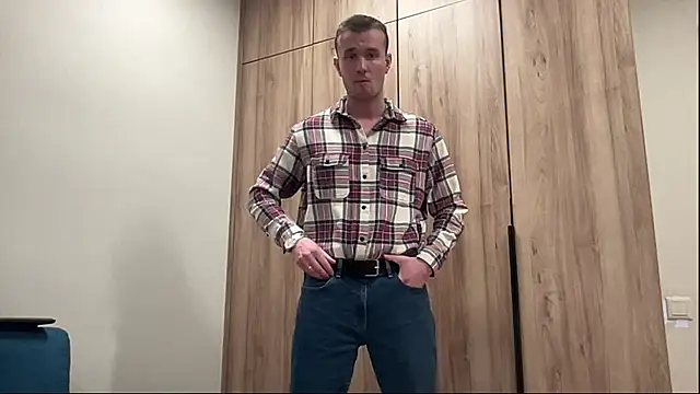 cute mark online show from 03/17/26, 06:44