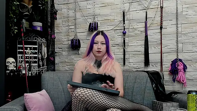 CruelMistress online show from 11/17/25, 03:07