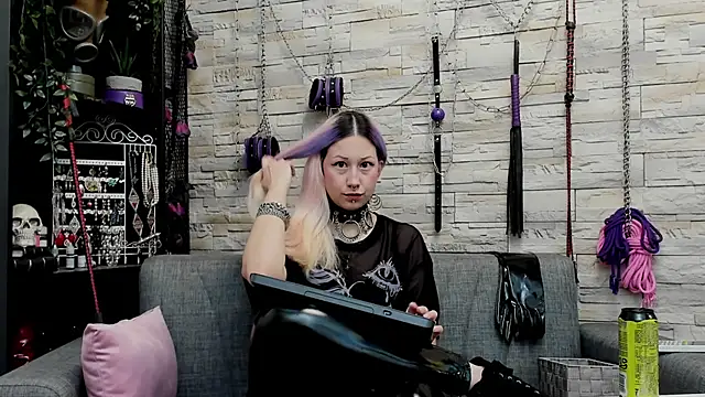 CruelMistress online show from 12/05/25, 12:52