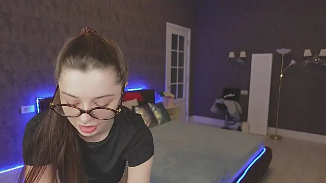 DinaCandy online show from 03/02/25, 11:18