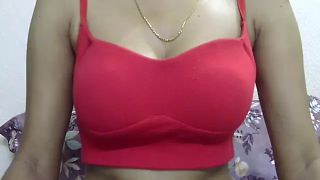 Snapshot of _FluffyHxney_ chatting on 06/27/26, 06:13 FluffyHxney online show from 06/27/26, 06:13
