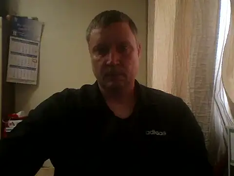 Snapshot of c6tm5 chatting on 11/10/25, 08:24 c6tm5 online show from 11/10/25, 08:24