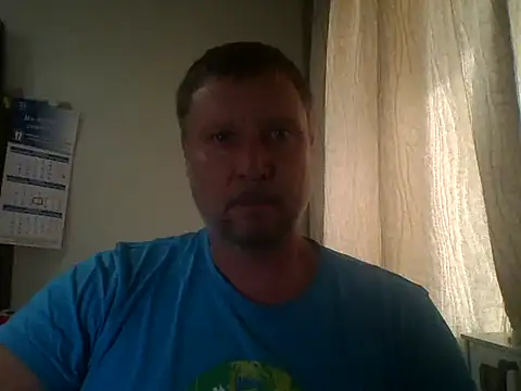 Snapshot of c6tm5 chatting on 11/21/25, 11:42 c6tm5 online show from 11/21/25, 11:42