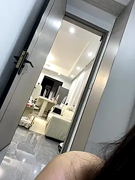 xyebobs online show from 10/28/25, 12:52