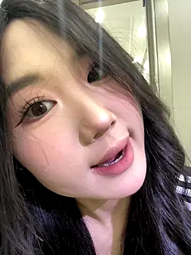 xyebobs online show from 12/02/25, 02:01