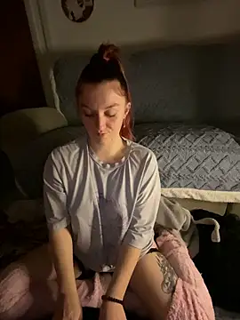 Snapshot of Stoner_BarbieXX chatting on 12/09/24, 10:30 Stoner BarbieXX online show from 12/09/24, 10:30