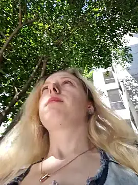 Snapshot of Public_Katrisha chatting on 10/16/25, 01:12 Public Katrisha online show from 10/16/25, 01:12
