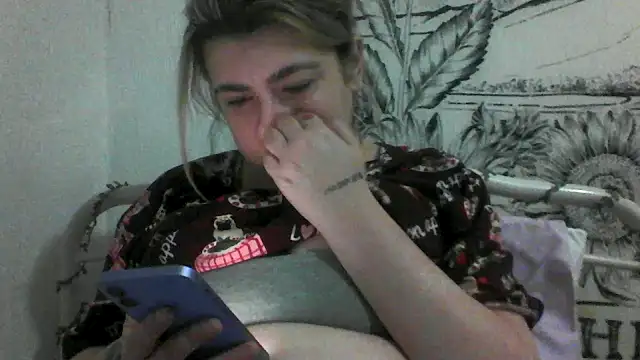 CamilaCherryX online show from 01/10/26, 10:47