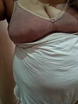 milf-kaira online show from 01/12/26, 07:13