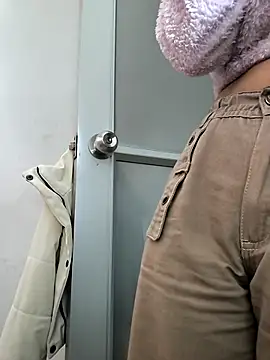 Snapshot of zoe_connor19 chatting on 11/19/25, 08:31 zoe connor19 online show from 11/19/25, 08:31