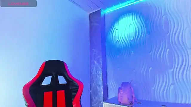 Snapshot of zoe_connor19 chatting on 11/21/25, 08:40 zoe connor19 online show from 11/21/25, 08:40