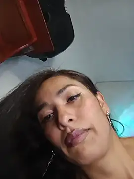 Snapshot of chloewildd_ chatting on 07/05/26, 10:06 chloewildd online show from 07/05/26, 10:06