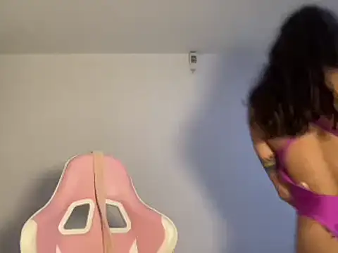 Snapshot of brithneysquirt chatting on 02/01/25, 07:34 brithneysquirt online show from 02/01/25, 07:34