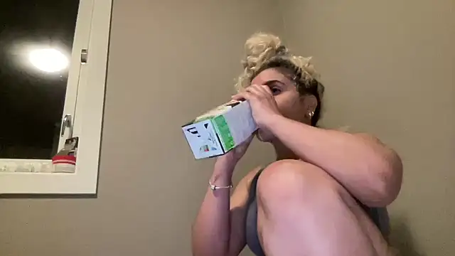 brithneysquirt online show from 03/11/26, 08:37