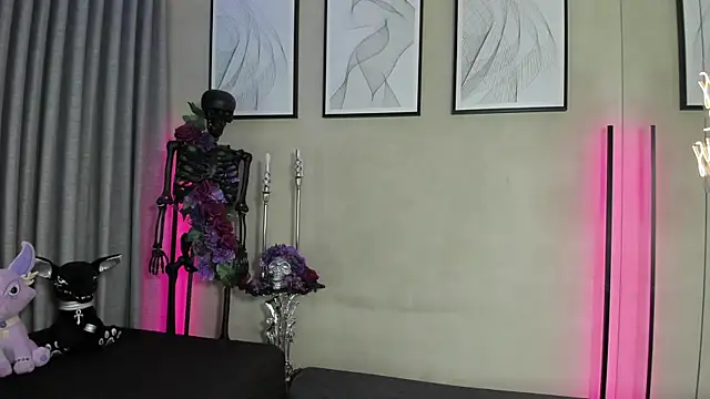 Morgan Hilll  online show from 10/15/25, 11:54