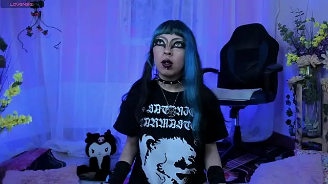 Neon 666  online show from 12/05/24, 11:49