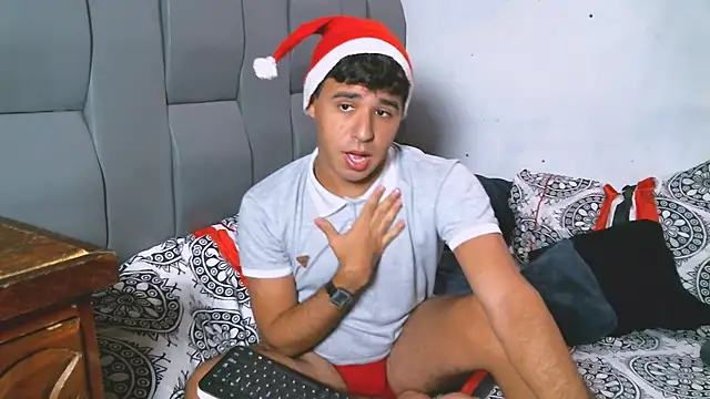 beautiful james online show from 12/12/24, 08:10