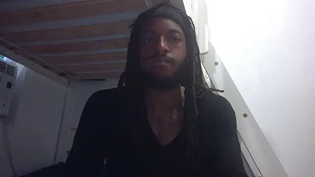 Snapshot of Levitt_Pearse chatting on 03/11/25, 12:54 Levitt Pearse online show from 03/11/25, 12:54