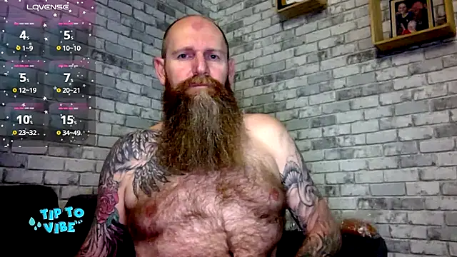 Snapshot of Ice_mannHH chatting on 12/18/24, 10:02 Ice mannHH online show from 12/18/24, 10:02