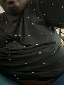 Snapshot of BigBossaNova69 chatting on 09/08/25, 10:42 BigBossaNova69 online show from 09/08/25, 10:42