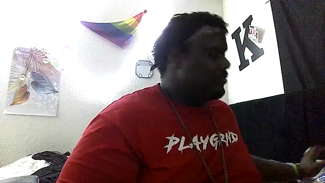 Snapshot of BigBossaNova69 chatting on 01/12/26, 02:39 BigBossaNova69 online show from 01/12/26, 02:39