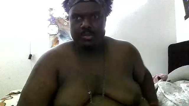 Snapshot of BigBossaNova69 chatting on 01/18/26, 11:03 BigBossaNova69 online show from 01/18/26, 11:03