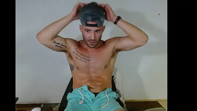 Snapshot of TheNakedPreacher chatting on 01/14/25, 10:38 TheNakedPreacher online show from 01/14/25, 10:38