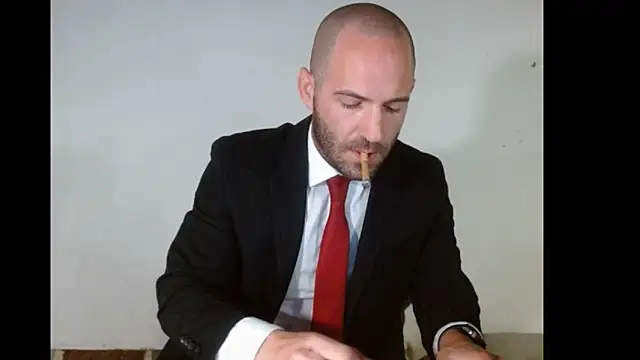 Snapshot of TheNakedPreacher chatting on 01/17/25, 08:56 TheNakedPreacher online show from 01/17/25, 08:56