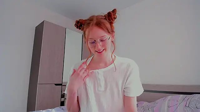 Snapshot of Fire_Luna chatting on 02/07/25, 09:58 Fire Luna online show from 02/07/25, 09:58