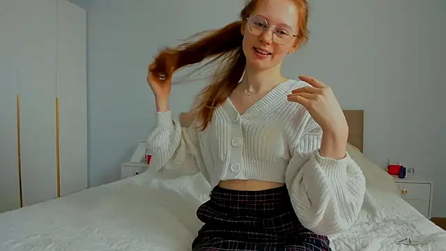 Snapshot of Fire_Luna chatting on 03/22/25, 07:36 Fire Luna online show from 03/22/25, 07:36