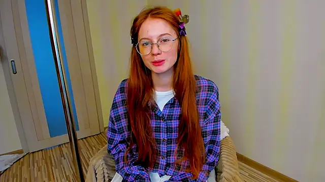 Snapshot of Fire_Luna chatting on 11/05/25, 06:46 Fire Luna online show from 11/05/25, 06:46