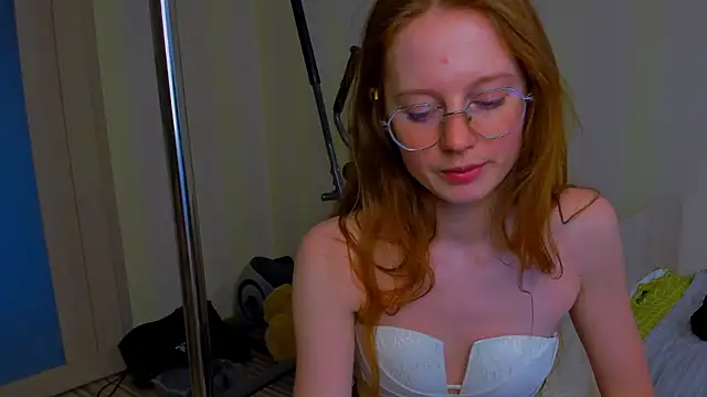 Fire Luna online show from 02/03/26, 06:22