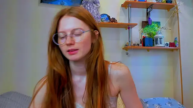 Fire Luna online show from 02/18/26, 05:03