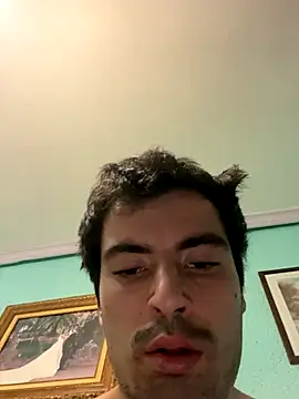 Snapshot of Frantri00@xh chatting on 10/30/25, 05:13 Frantri00xh online show from 10/30/25, 05:13