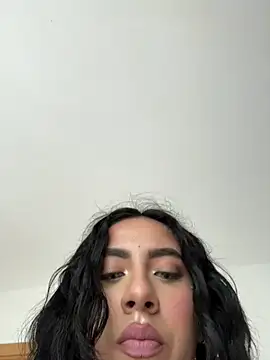AlaskaLover online show from 06/04/26, 10:32