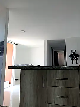 Snapshot of vanyacam_ chatting on 02/20/25, 08:58 vanyacam online show from 02/20/25, 08:58